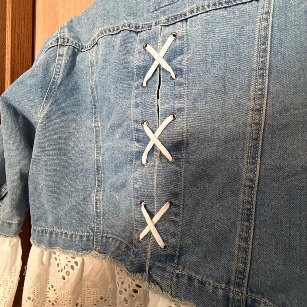 C.C Light Blue Denim with Sunburst Patch medium cottagecore boho white lace - Picture 6 of 7